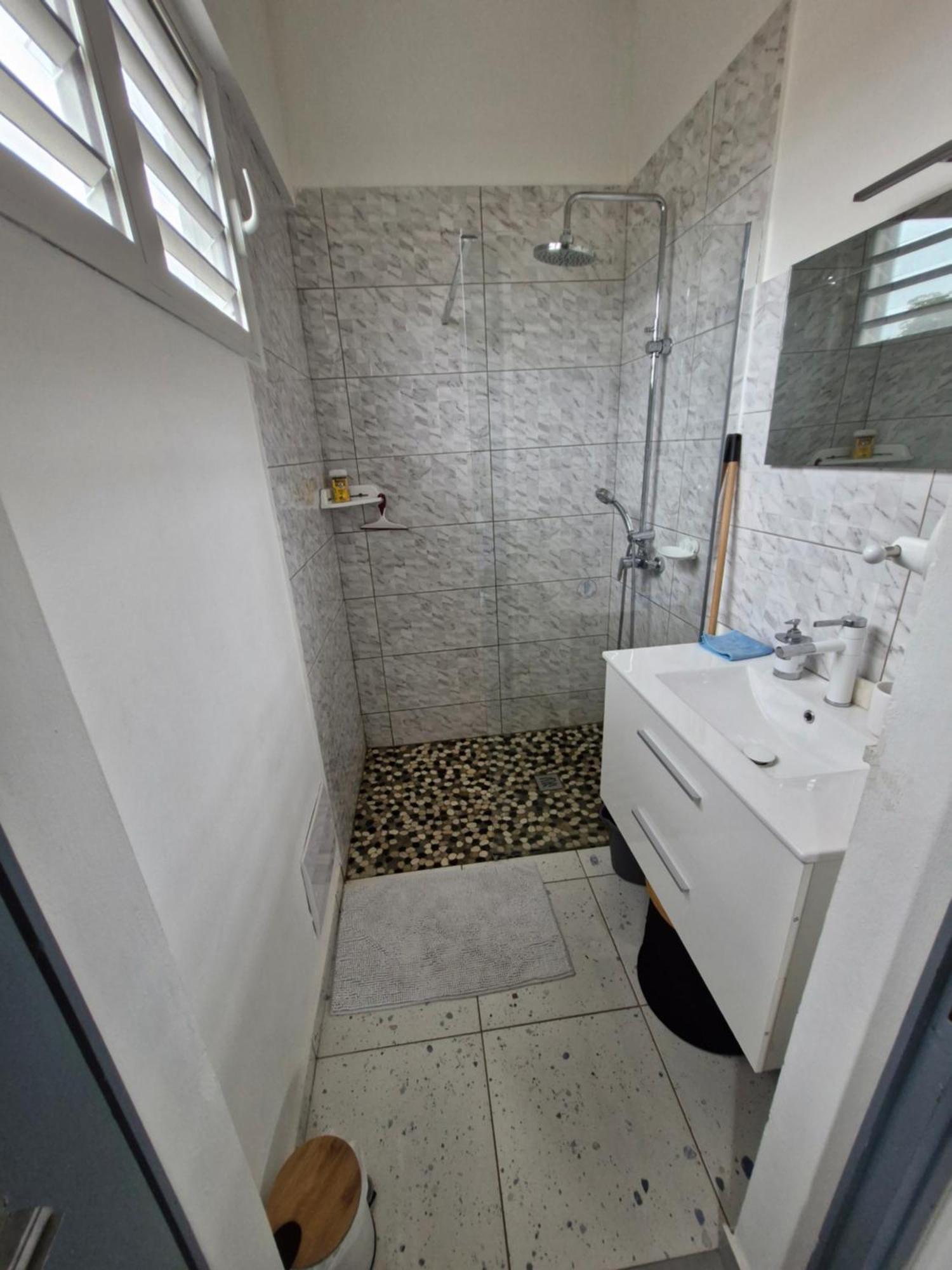 Chambres D'Hotes Dans Villa A Chateauboeuf Fort-de-France Ngoại thất bức ảnh