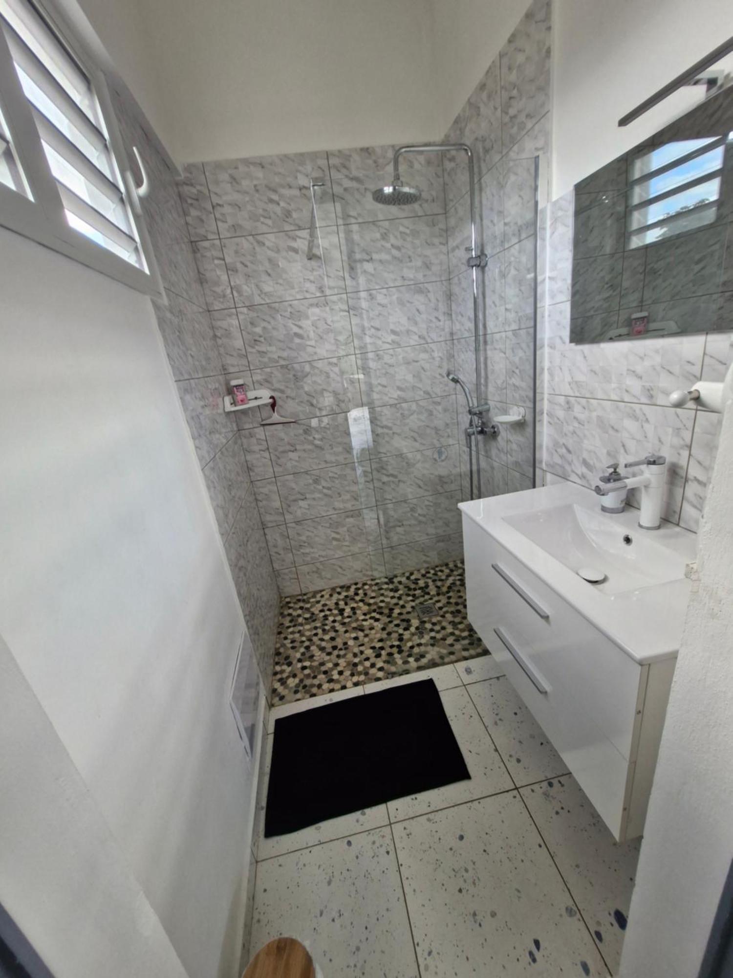 Chambres D'Hotes Dans Villa A Chateauboeuf Fort-de-France Ngoại thất bức ảnh